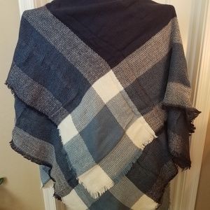 Womens Oversized Blanket Scarf Blues/White